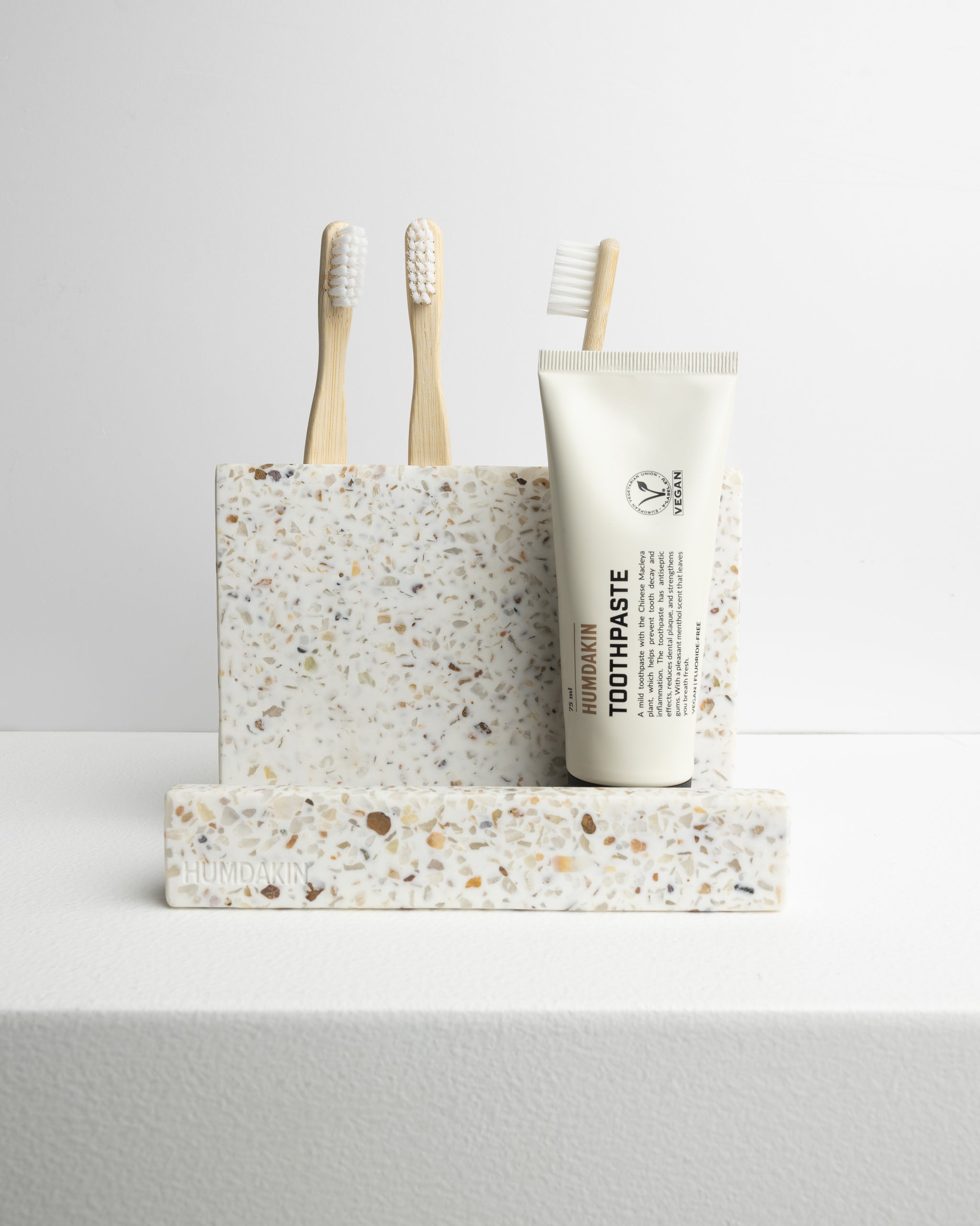 HUMDAKIN Terrazzo Zahnnbürstenhalter Terrazzo 138 Red/Beige