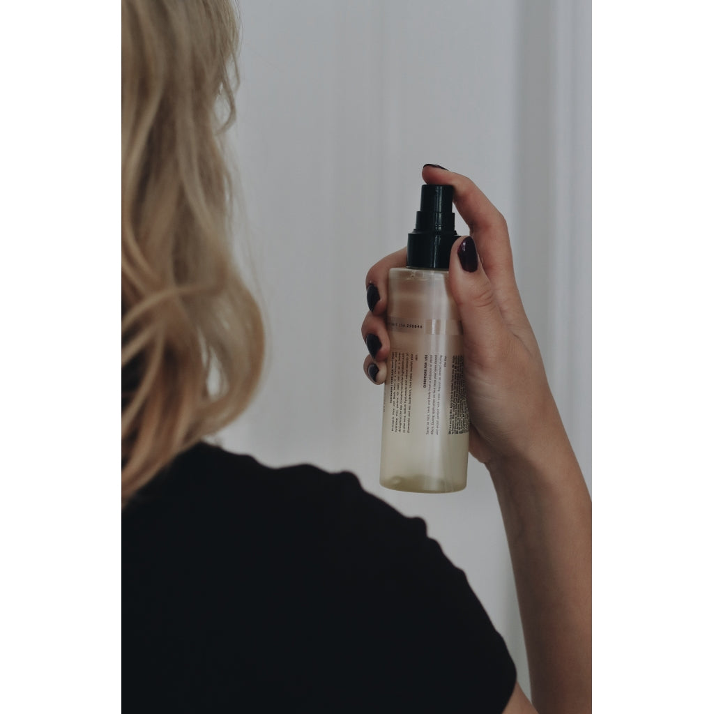 HUMDAKIN 01 Face and Body Mist - Chamomile & Sea Buckthorn Hair and Body Care